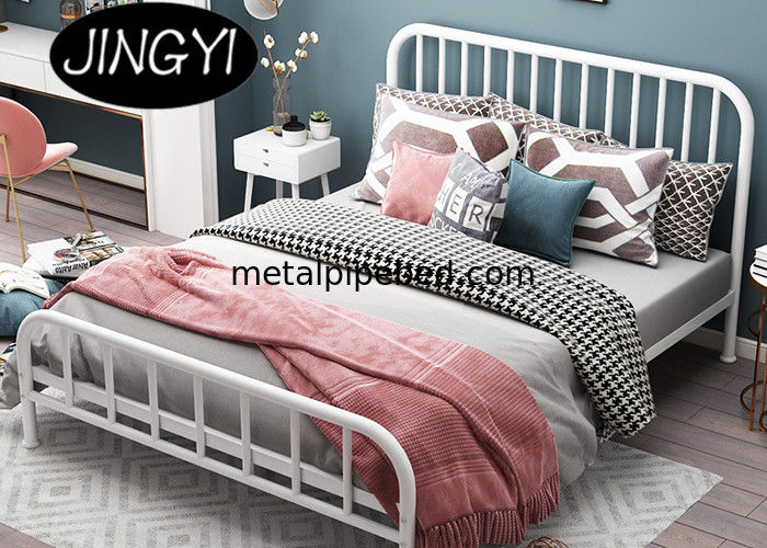 Black 1.5mm King Size Bed Frame Furniture Living Room ODM Queen Size Double Bed
